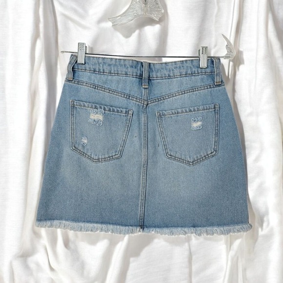 REgeneration Celebrity Pink Distressed Denim Mini Skirt Light Wash Blue Size 5 - Picture 2 of 14